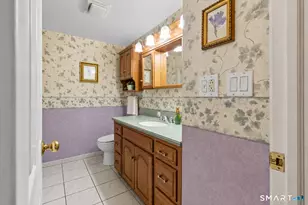 157 Back Ln, Newington, CT 06111 - Photo 15
