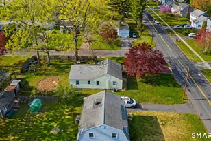 157 Back Ln, Newington, CT 06111 - Photo 5