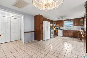 157 Back Ln, Newington, CT 06111 - Photo 13