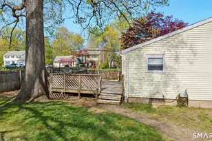 157 Back Ln, Newington, CT 06111 - Photo 9