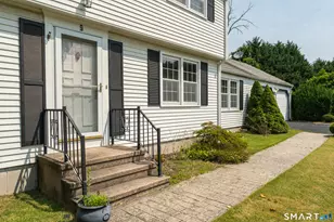 9 Cross Dr, Waterford, CT 06385 - Photo 9
