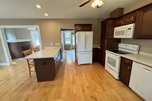 18 Spicer Ave, Groton, CT 06340 - Photo 11