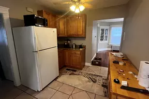 21 Elmwood Rd, New Haven, CT 06515 - Photo 11