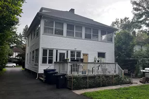 21 Elmwood Rd, New Haven, CT 06515 - Photo 3