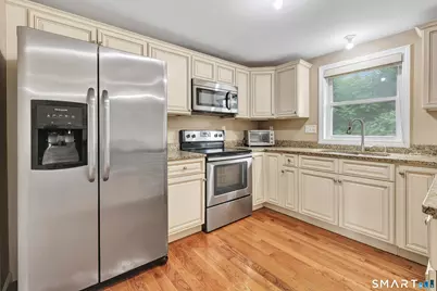 31 Webster Drive, Ansonia, CT 06401 - Photo 13