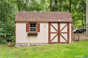 43 Robinhood Dr, Ledyard, CT 06335 - Photo 39