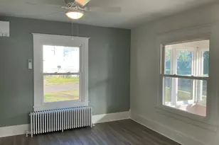 35 West St, Cromwell, CT 06416 - Photo 9