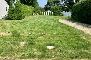 18 Katy Ln, Norwalk, CT 06851 - Photo 1