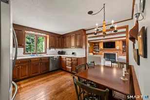 111 Pennywise Ln, Glastonbury, CT 06033 - Photo 5
