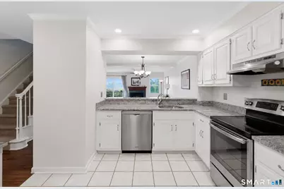 55 Mill Plain Road #25-4, Danbury, CT 06811 - Photo 13