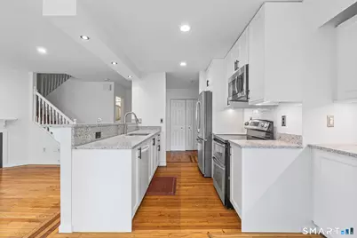 1 Valley Road #202, Stamford, CT 06902 - Photo 9