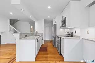1 Valley Rd, Stamford, CT 06902 - Photo 9