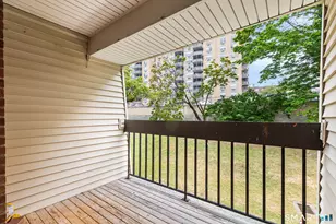 1 Valley Rd, Stamford, CT 06902 - Photo 11