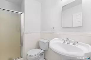 1 Valley Rd, Stamford, CT 06902 - Photo 21
