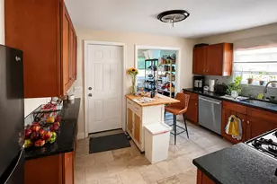 23 Earl St, New Haven, CT 06515 - Photo 13