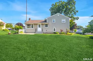 66 Bridgeview Pl, Stratford, CT 06614 - Photo 31