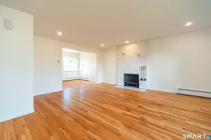 66 Bridgeview Pl, Stratford, CT 06614 - Photo 5