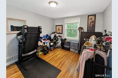 29 Rock Creek Road, New Haven, CT 06515 - Photo 19