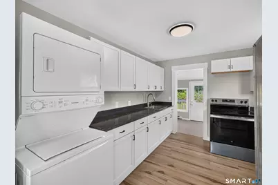 27 Flint Court, Groton, CT 06340 - Photo 11