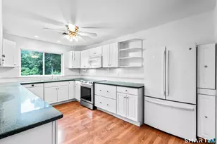 186 Gillies Ln, Norwalk, CT 06854 - Photo 7