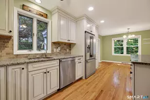 884 Indian Hill Rd, Orange, CT 06477 - Photo 9