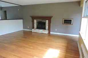 92 Vernon St, Manchester, CT 06042 - Photo 5