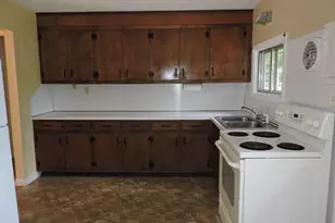 92 Vernon St, Manchester, CT 06042 - Photo 11