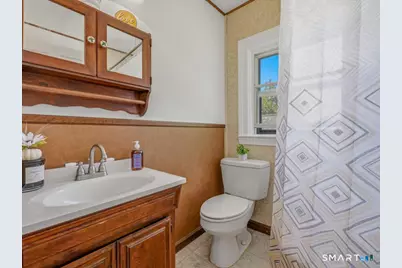 49 Cole Street, New London, CT 06320 - Photo 17