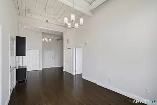 390 Charles St, Bridgeport, CT 06606 - Photo 15