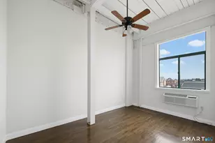390 Charles St, Bridgeport, CT 06606 - Photo 17