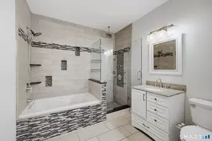 390 Charles St, Bridgeport, CT 06606 - Photo 25