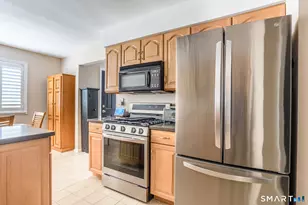 43 Country Walk, Shelton, CT 06484 - Photo 15