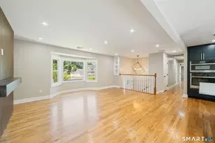 5 Reservoir Manor, Seymour, CT 06483 - Photo 3