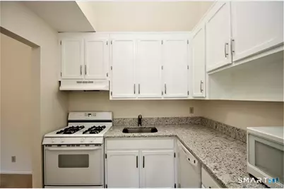 48 Lawson Lane #48, Ridgefield, CT 06877 - Photo 9