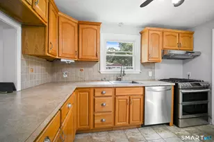 861 Tolland St, East Hartford, CT 06108 - Photo 5