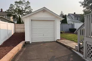70 Central Ave, Hamden, CT 06517 - Photo 21