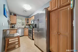 96 Ledgebrook Dr, Norwalk, CT 06854 - Photo 5