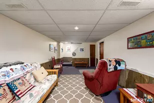 3 Arrow St, Enfield, CT 06082 - Photo 21