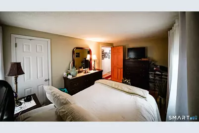 87 New Hampshire Drive, New Britain, CT 06052 - Photo 17