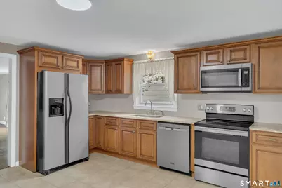 599 Laurel Street, East Haven, CT 06512 - Photo 5