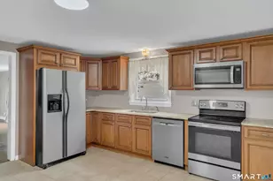 599 Laurel St, East Haven, CT 06512 - Photo 5
