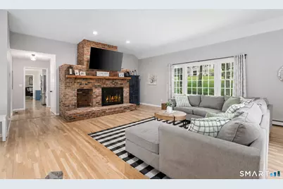 11 Cobblers Mill Road, Newtown, CT 06482 - Photo 3