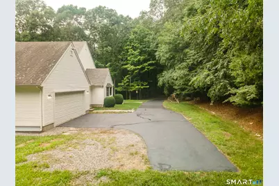 17 Eska Drive, Ledyard, CT 06339 - Photo 3