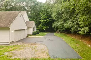 17 Eska Dr, Ledyard, CT 06339 - Photo 3