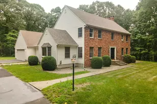 17 Eska Dr, Ledyard, CT 06339 - Photo 1