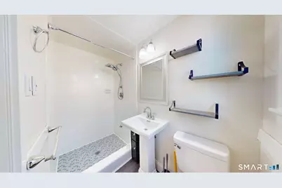 8 Chestnut Street, Windsor Locks, CT 06096 - Photo 11