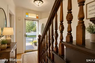 8 Chestnut St, Windsor Locks, CT 06096 - Photo 3
