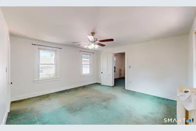 8 Chestnut Street, Windsor Locks, CT 06096 - Photo 23