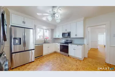 8 Chestnut Street, Windsor Locks, CT 06096 - Photo 3