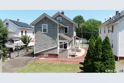 8 Chestnut Street, Windsor Locks, CT 06096 - Photo 31